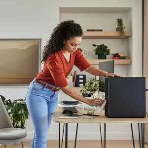HP Elite 800 G9 Desktop Computer - Intel Core i7 14th Gen i7-14700 - 8 GB - 512 GB SSD - Tower - Intel Q670 Chip - Windows 11 Pro - Intel UHD Graphics DDR5 SDRAM - IEEE 802.11be Wireless LAN - 260 W